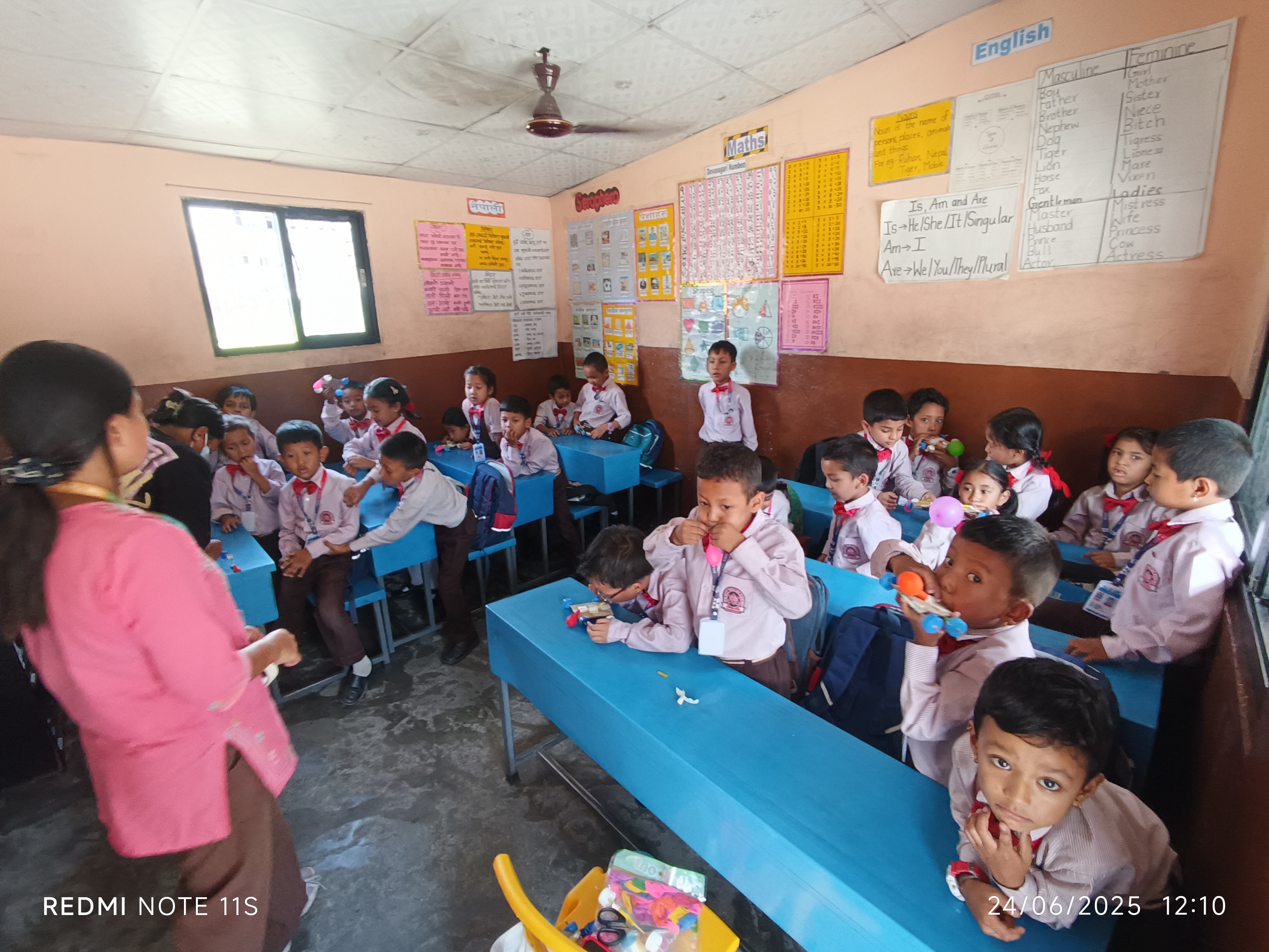 Small kids Academy