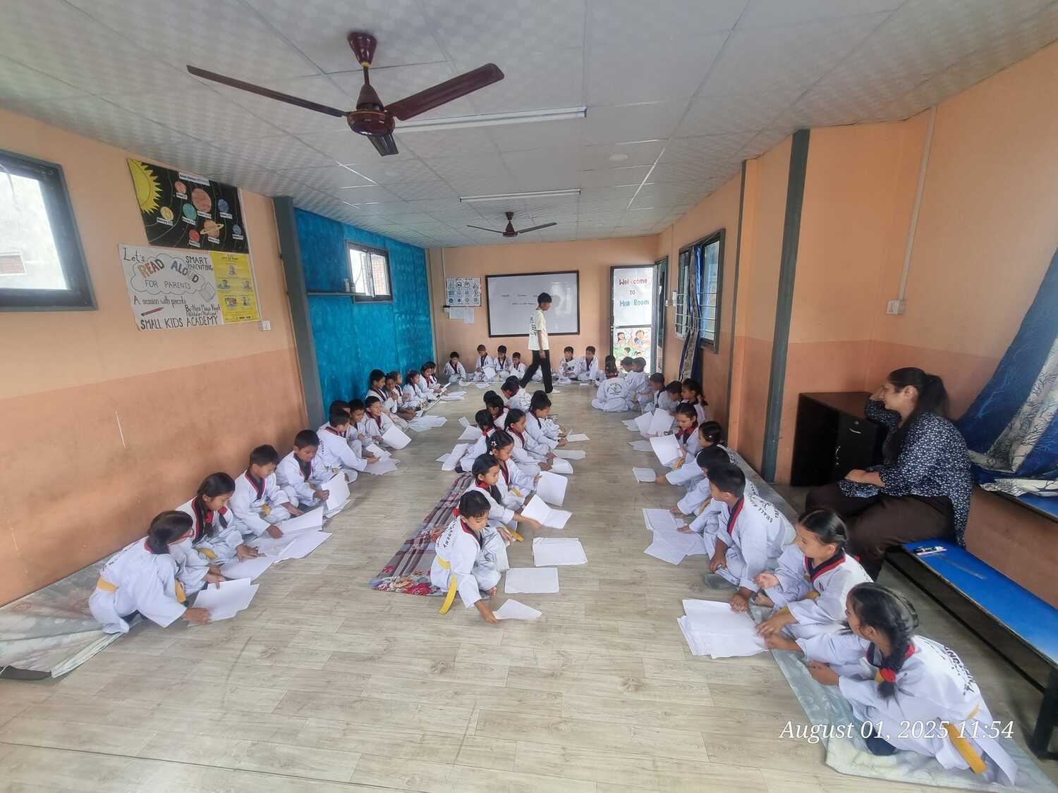 Small kids Academy