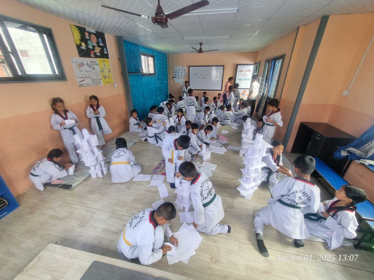 Small kids Academy