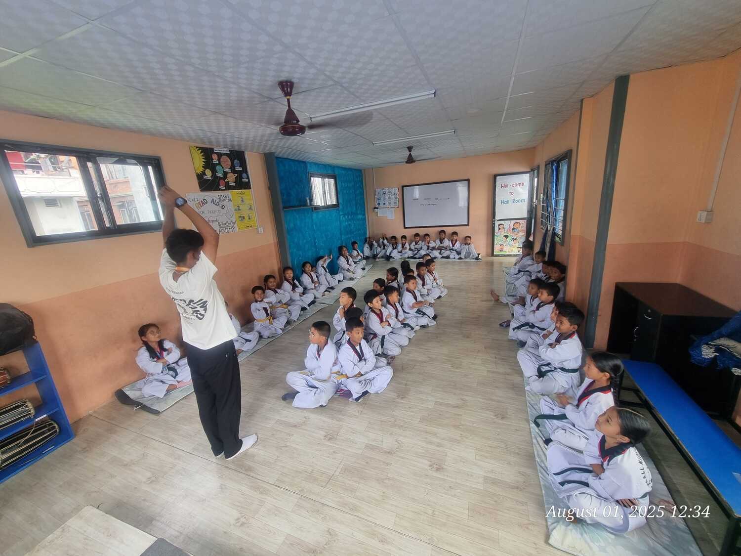 Small kids Academy
