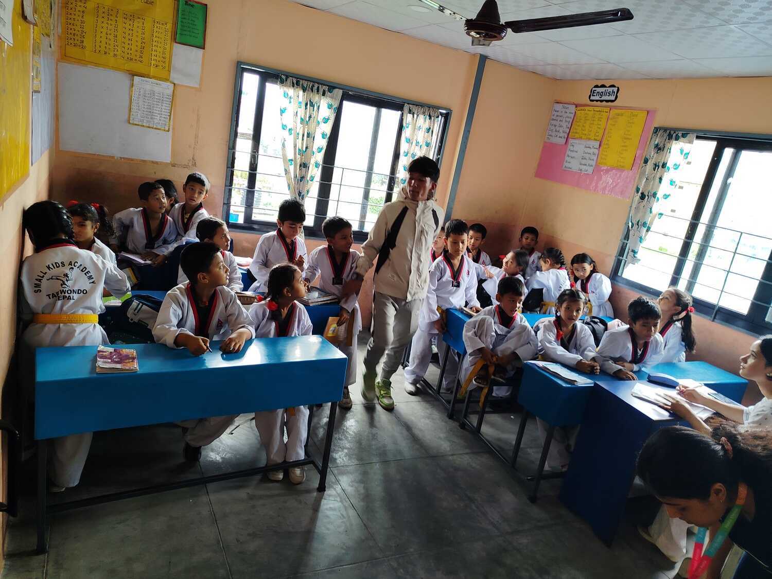 Small kids Academy