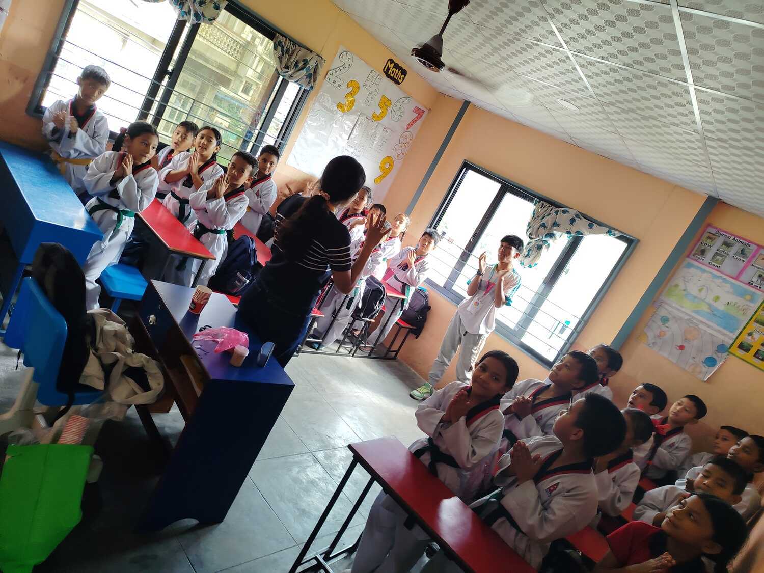 Small kids Academy