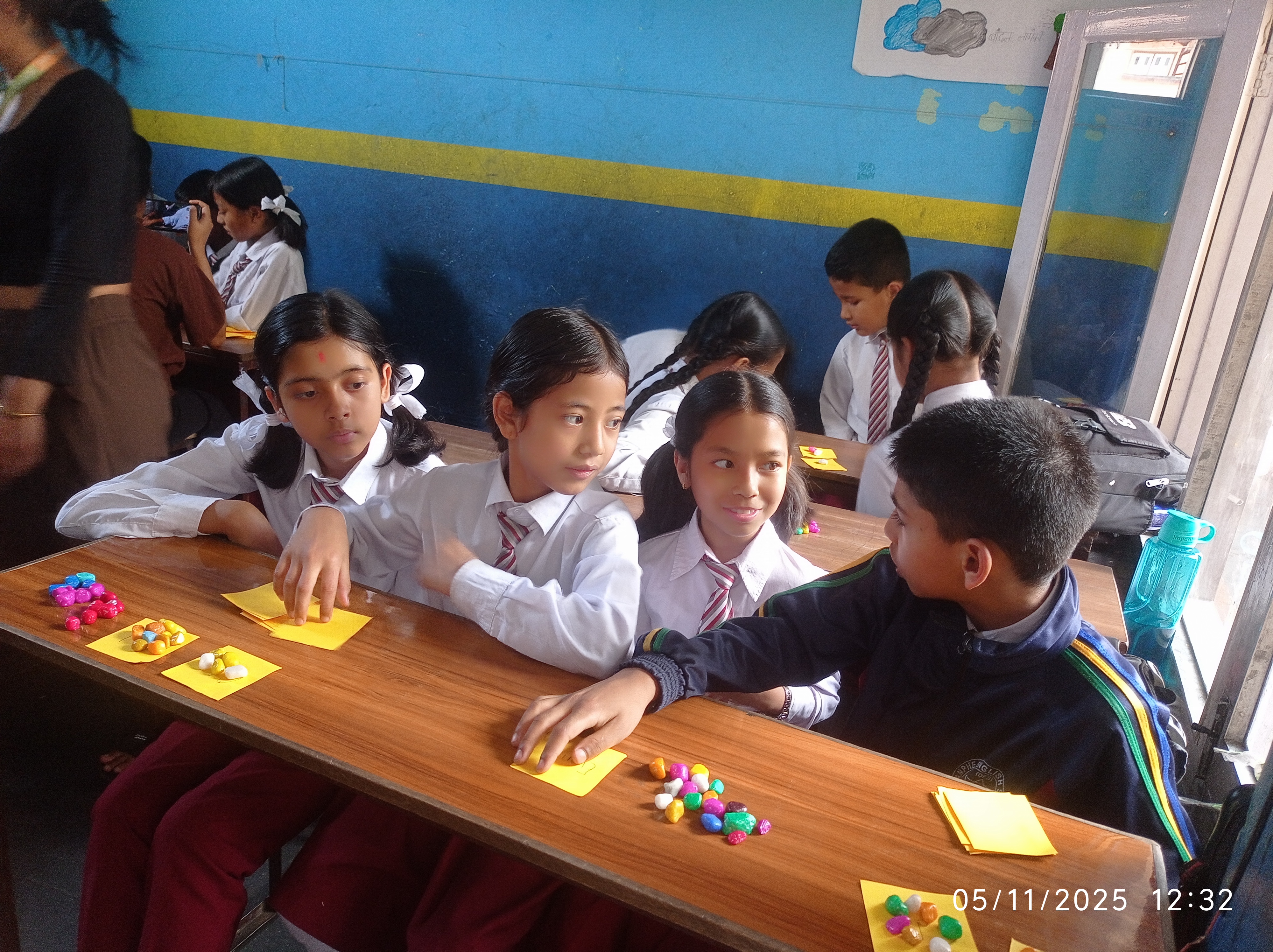 Daphe english school