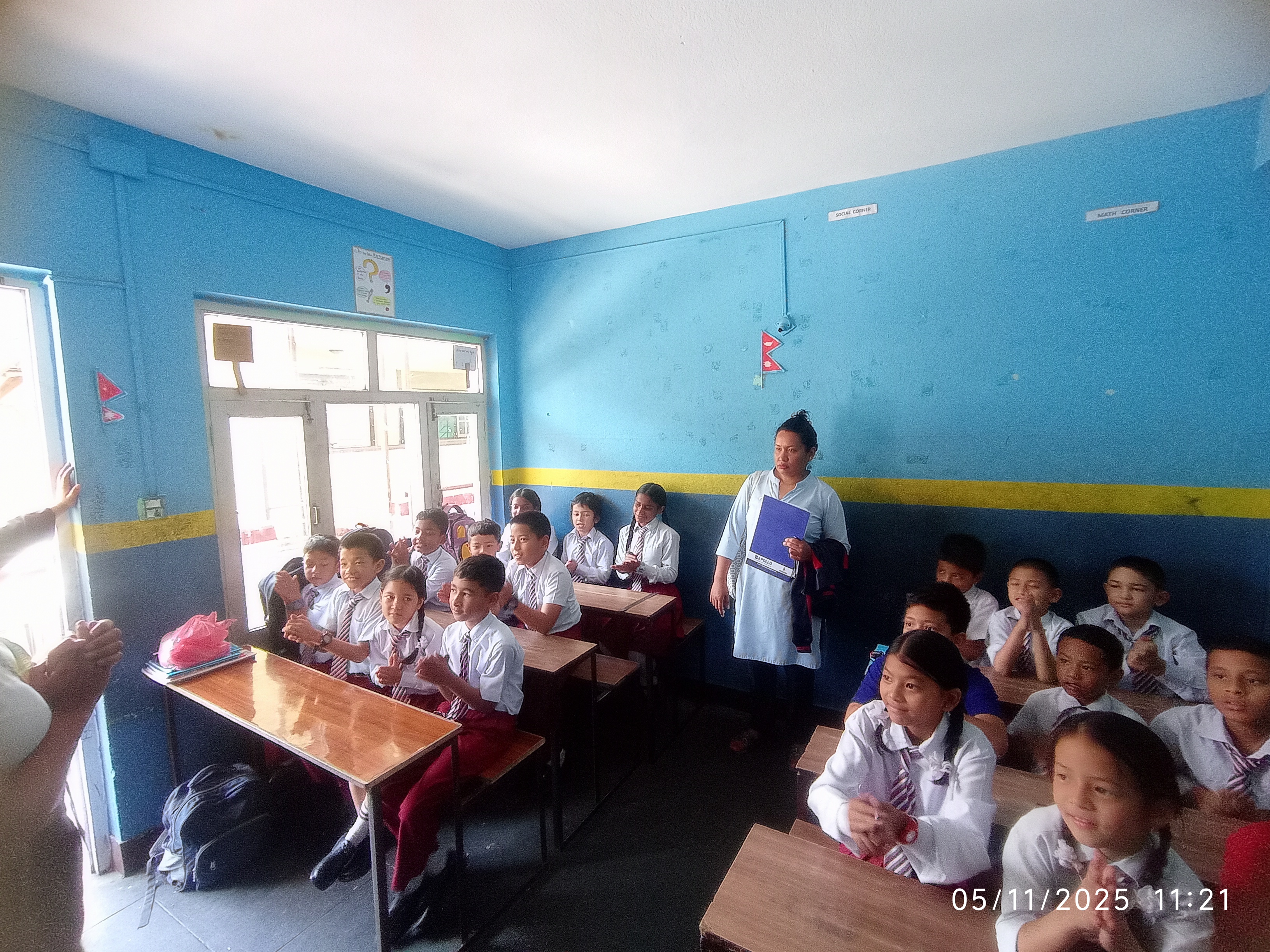 Daphe english school
