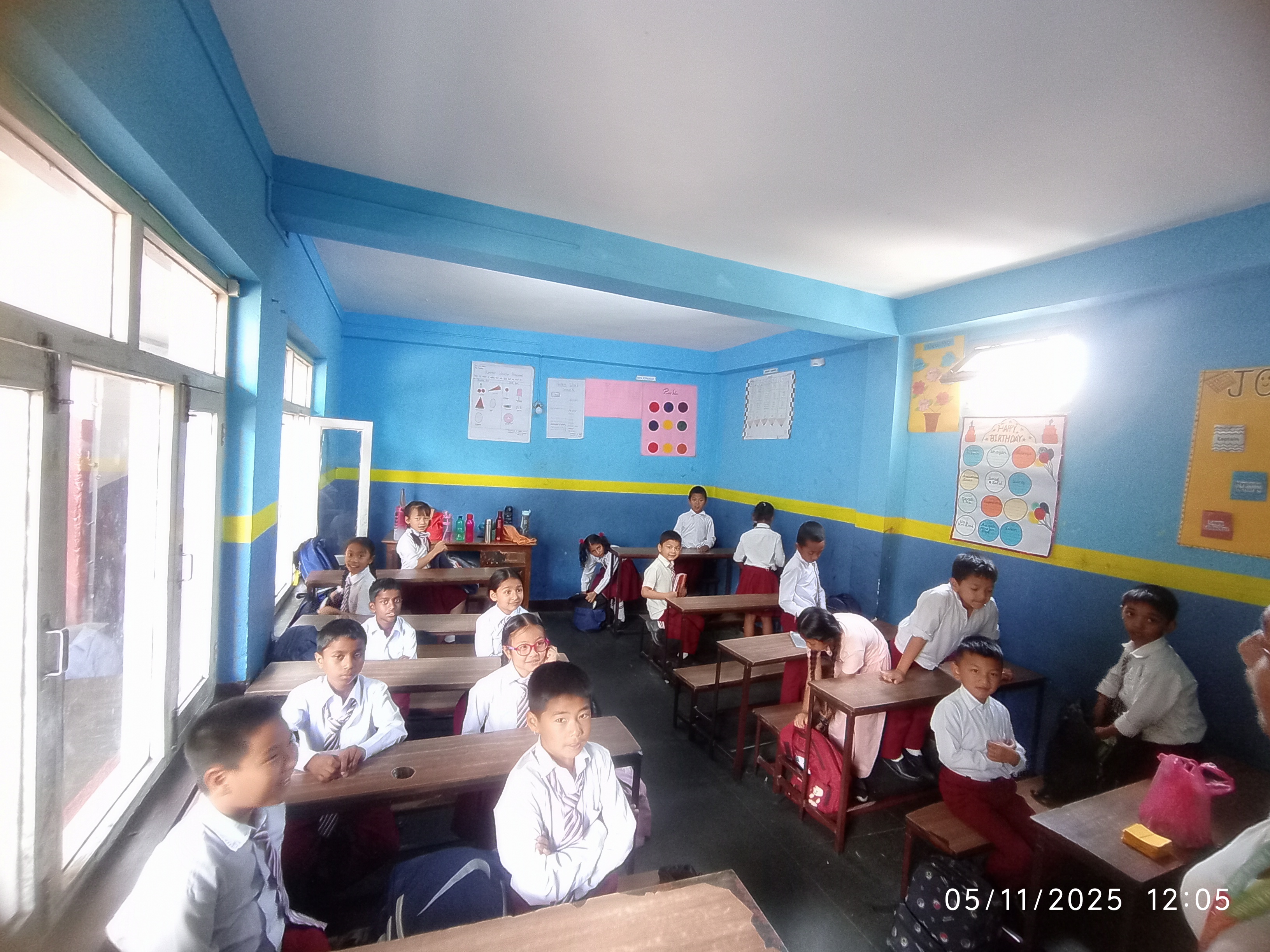 Daphe english school
