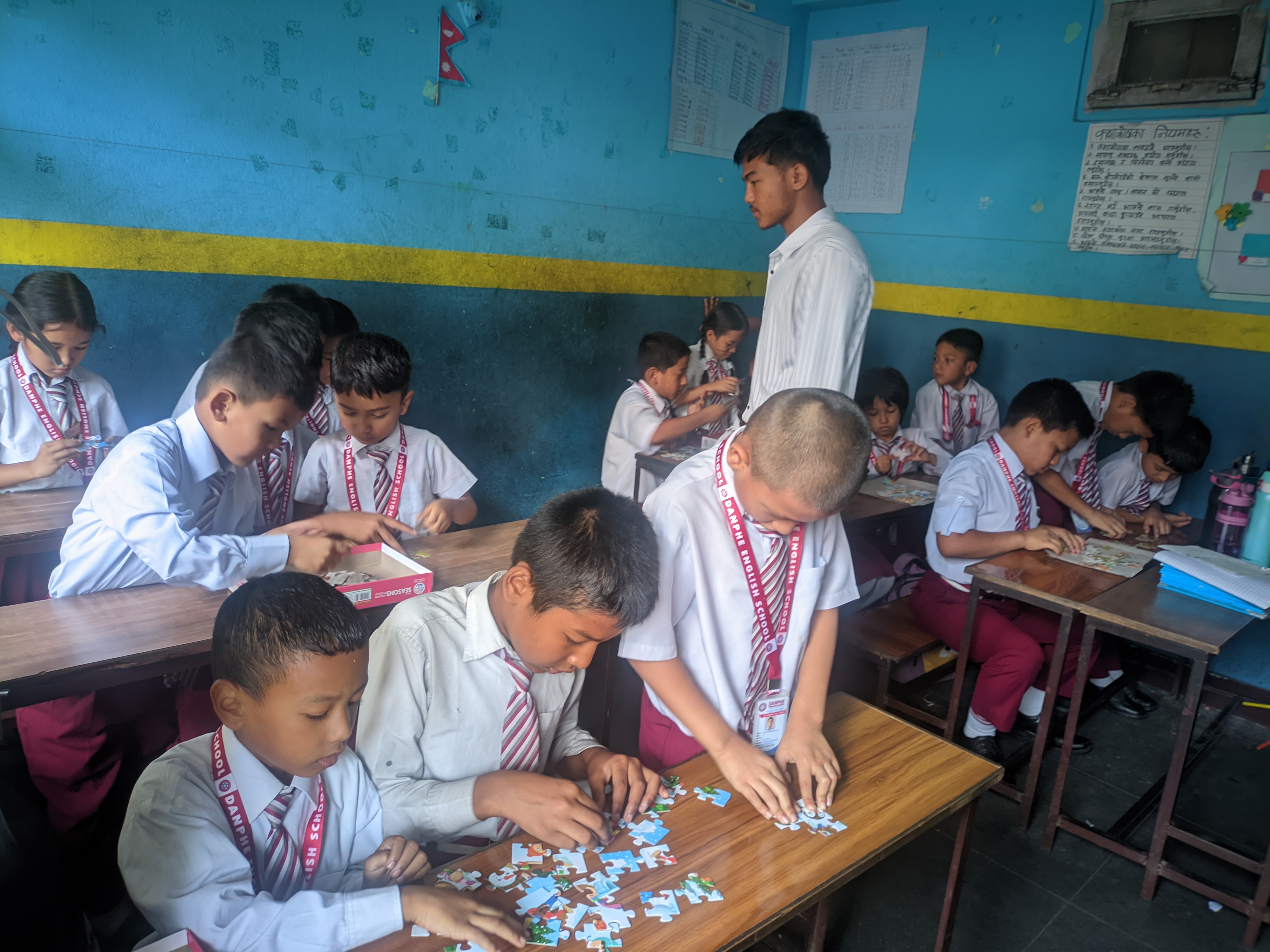 Daphe english school