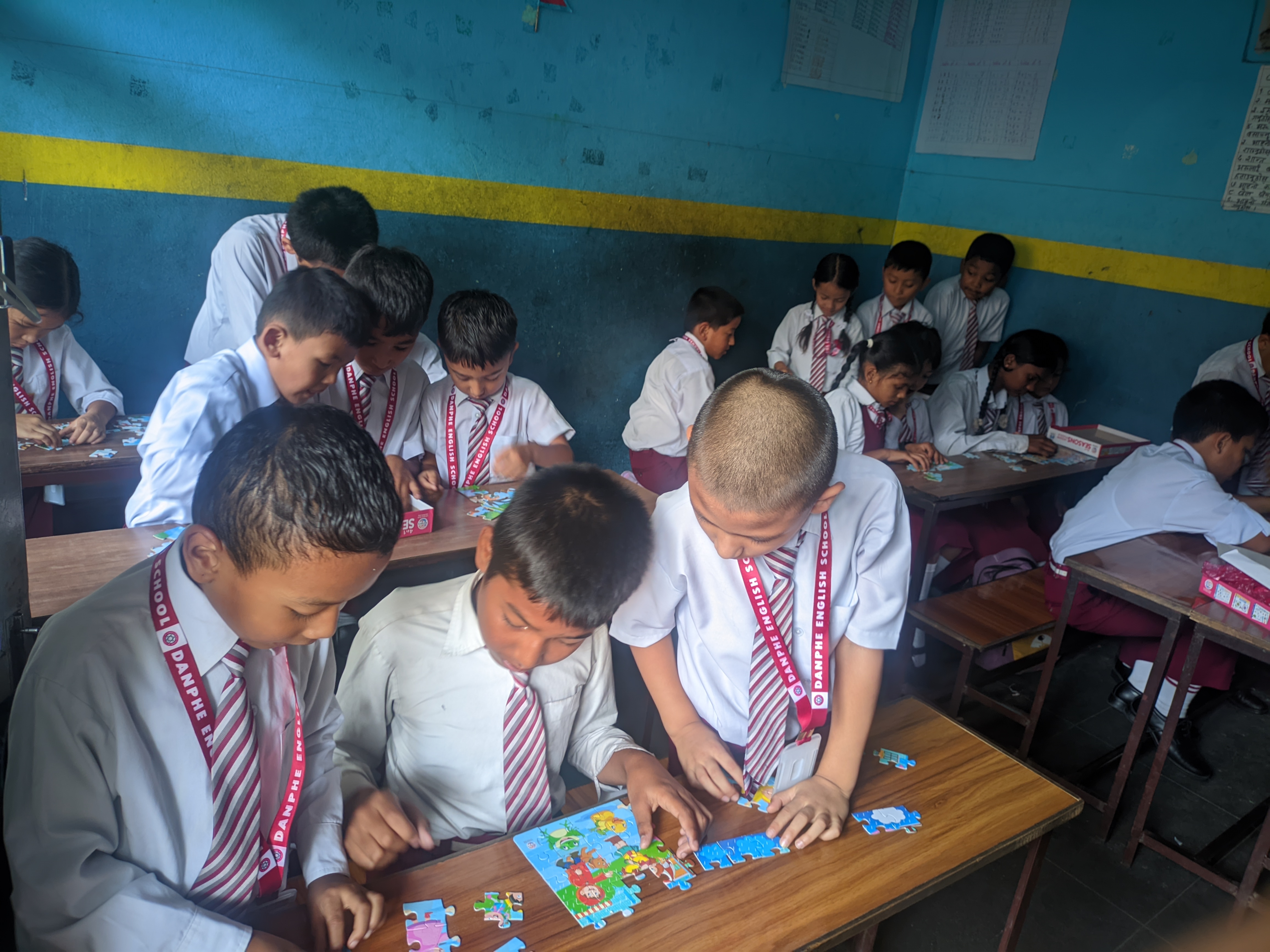 Daphe english school