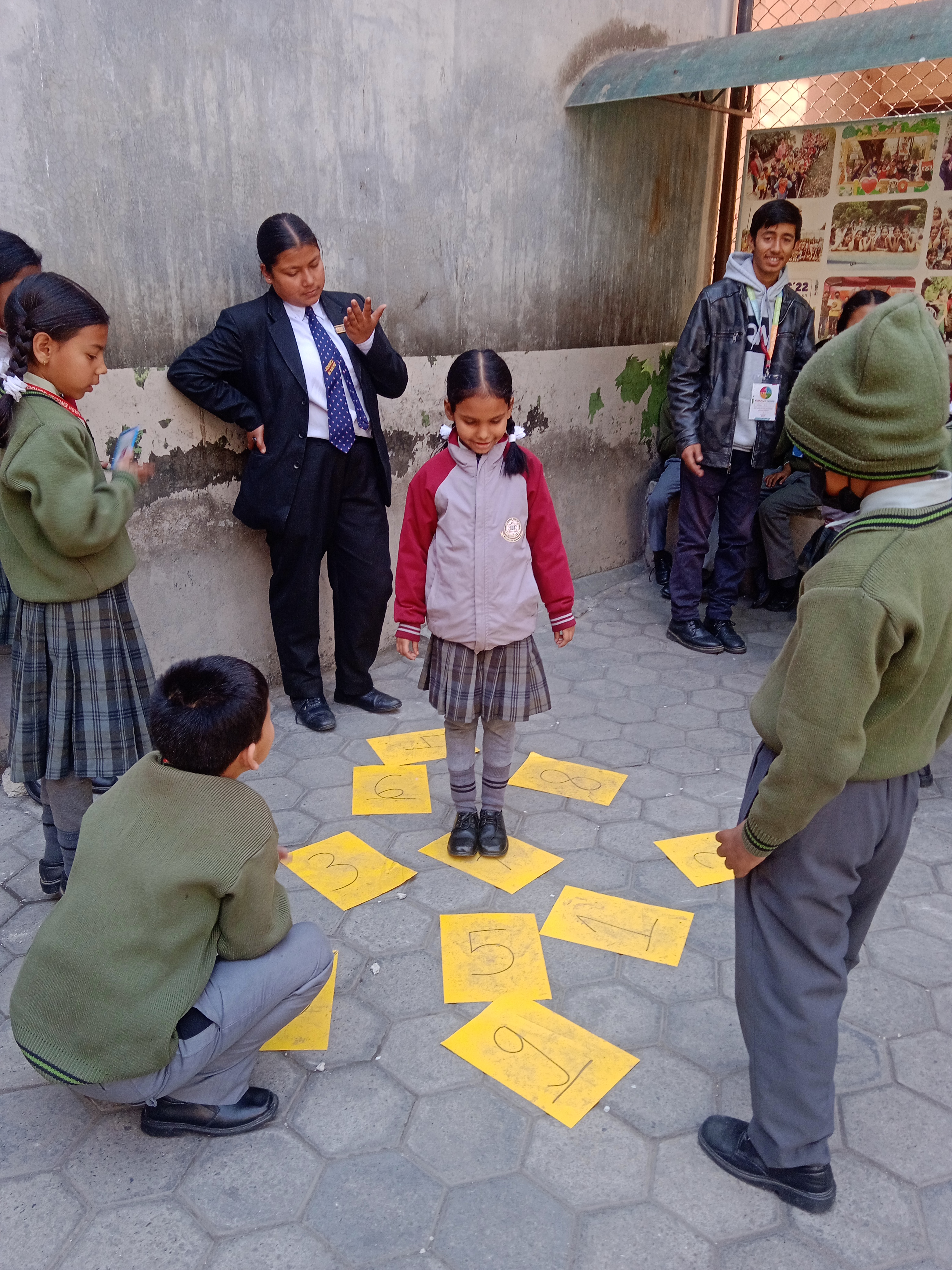 Pragati Adarsh English School