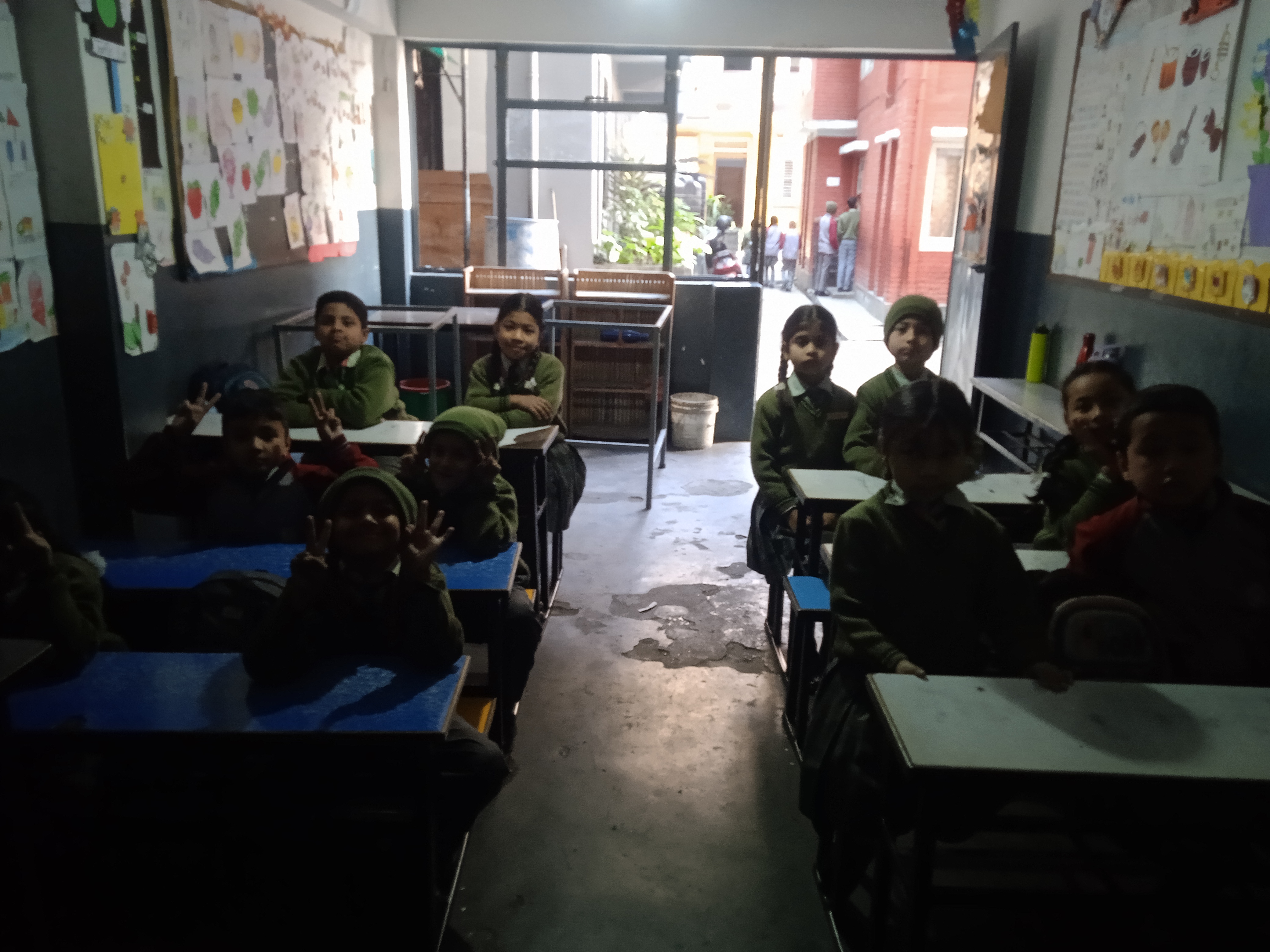 Pragati Adarsh English School