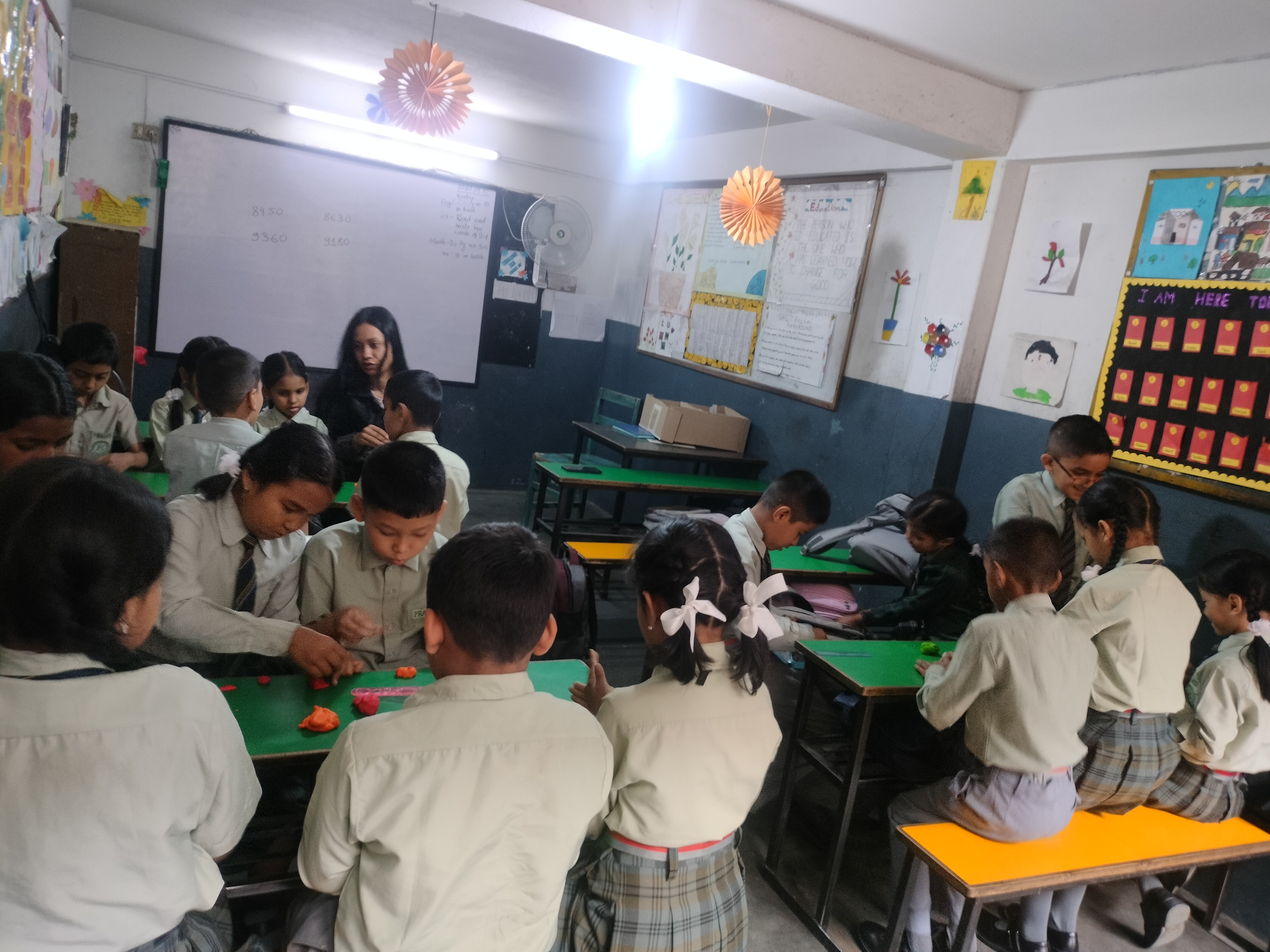 Pragati Adarsh English School