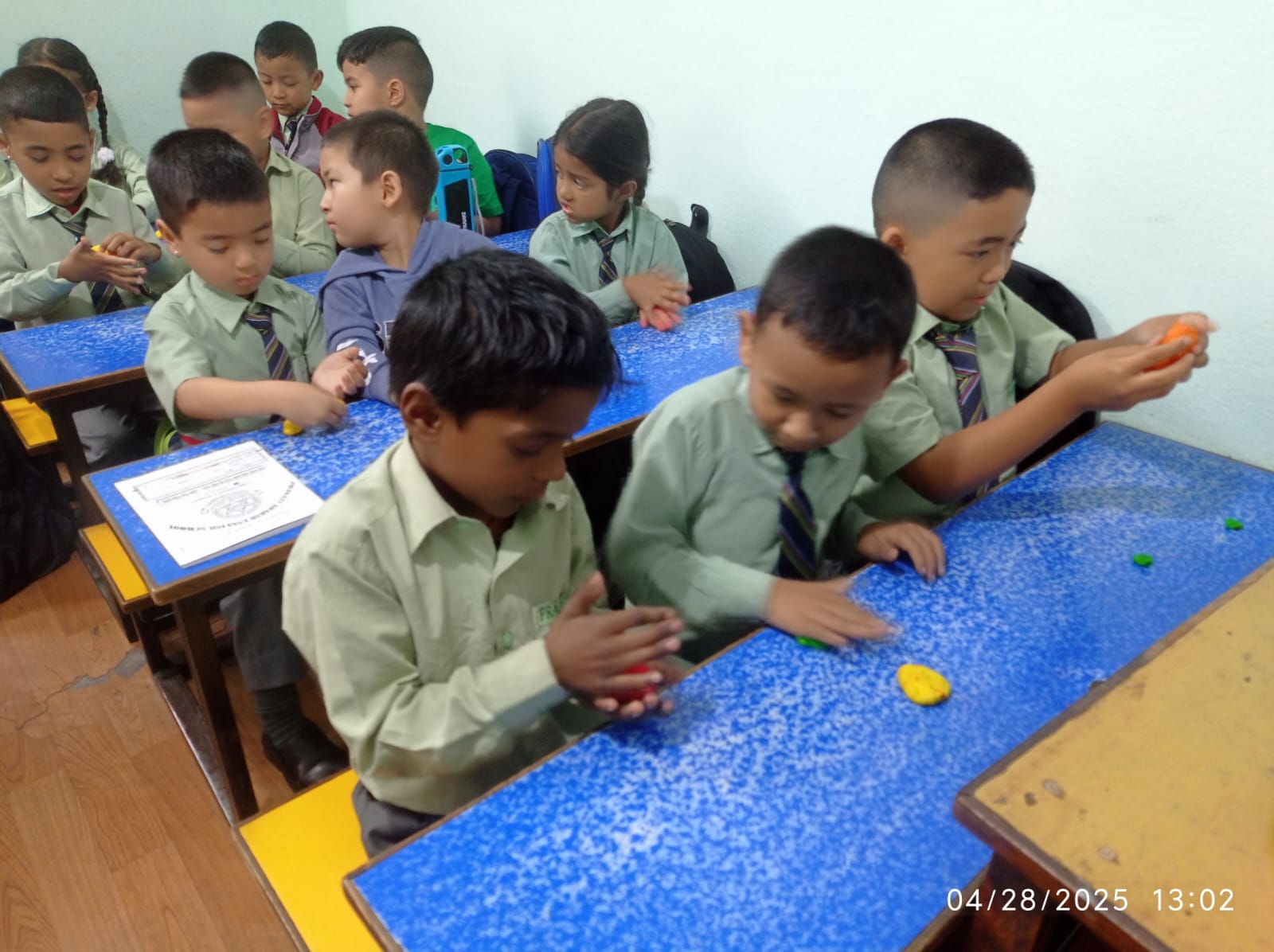 Pragati Adarsh English School