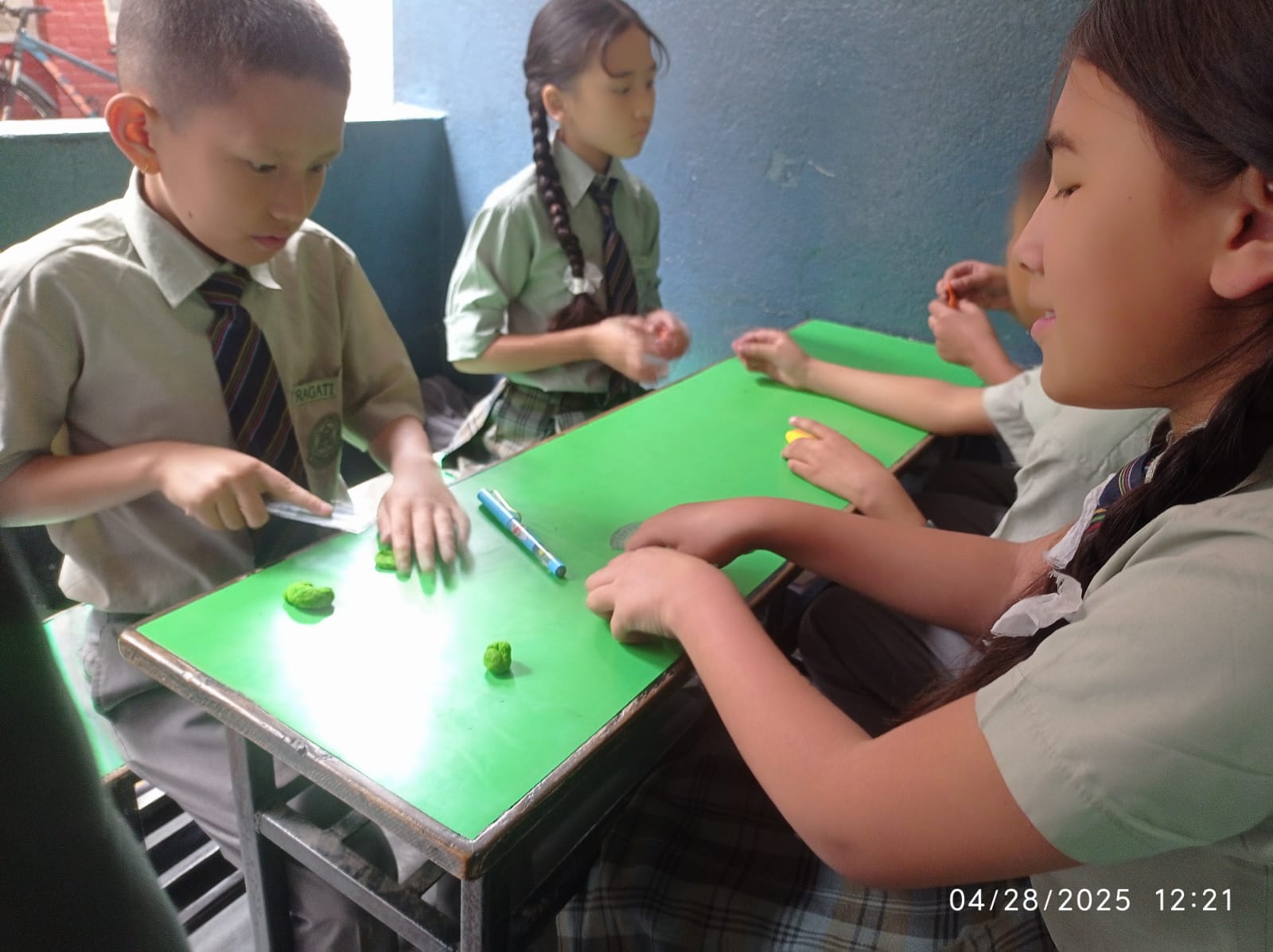 Pragati Adarsh English School
