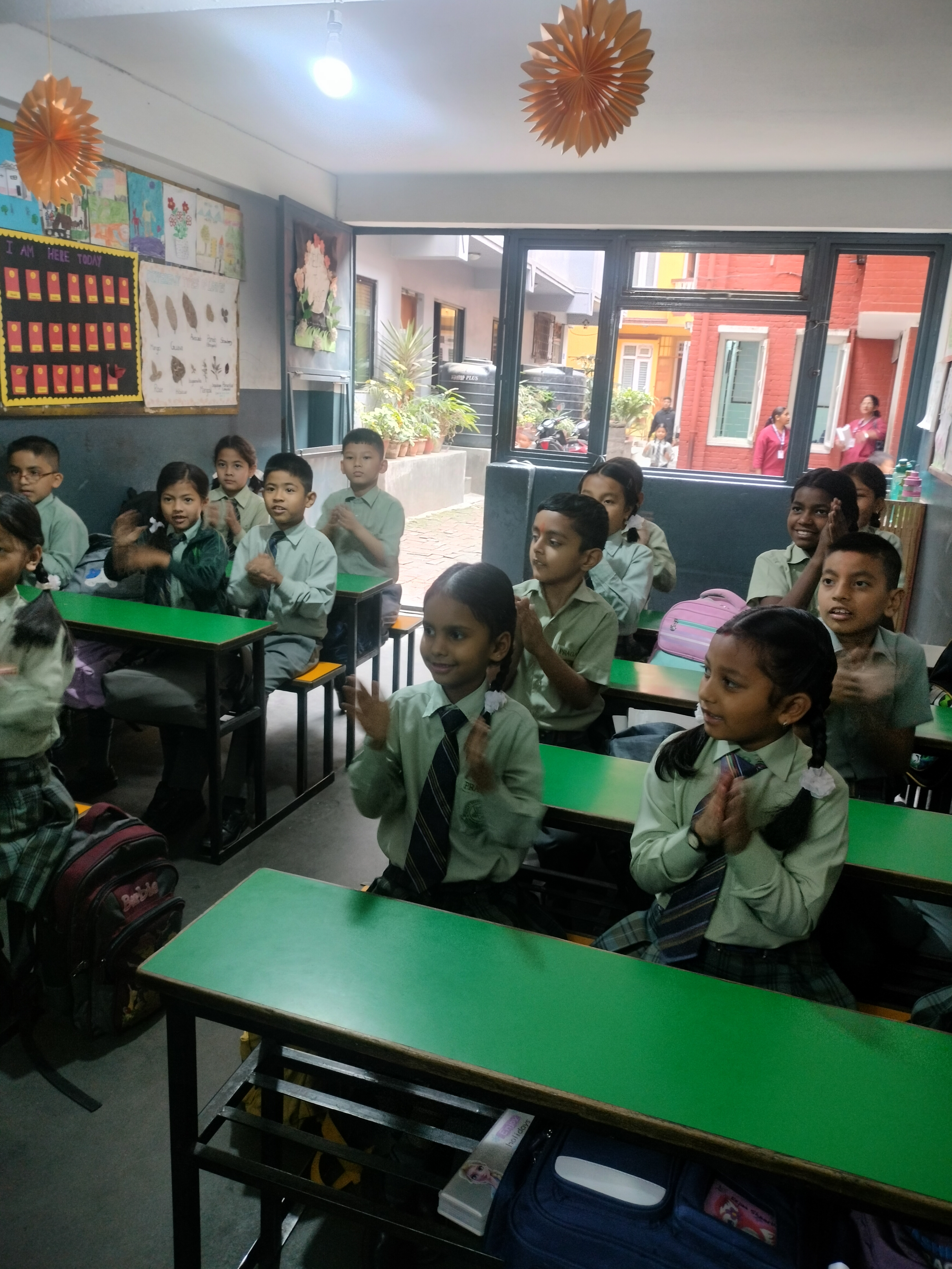 Pragati Adarsh English School