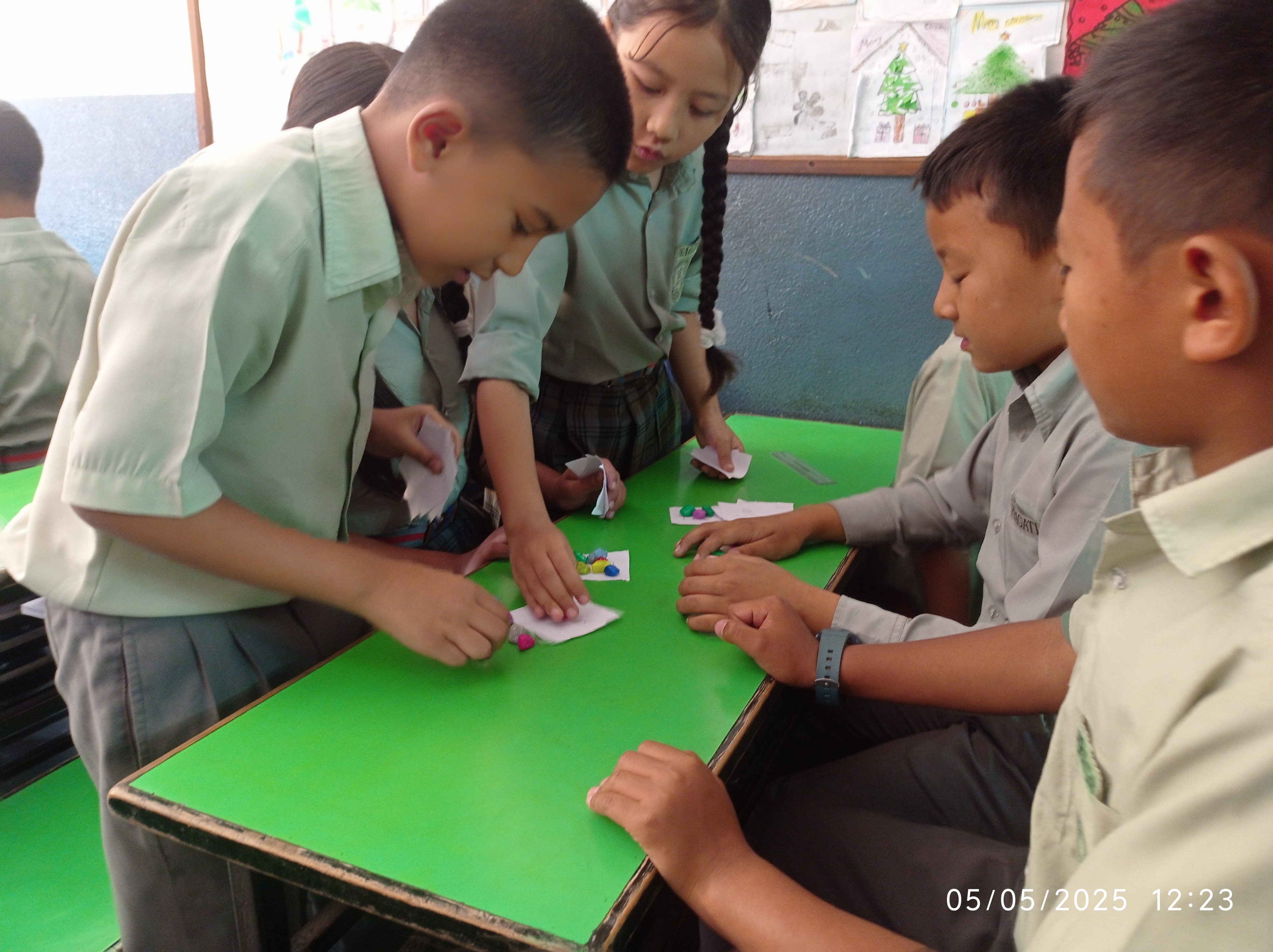 Pragati Adarsh English School