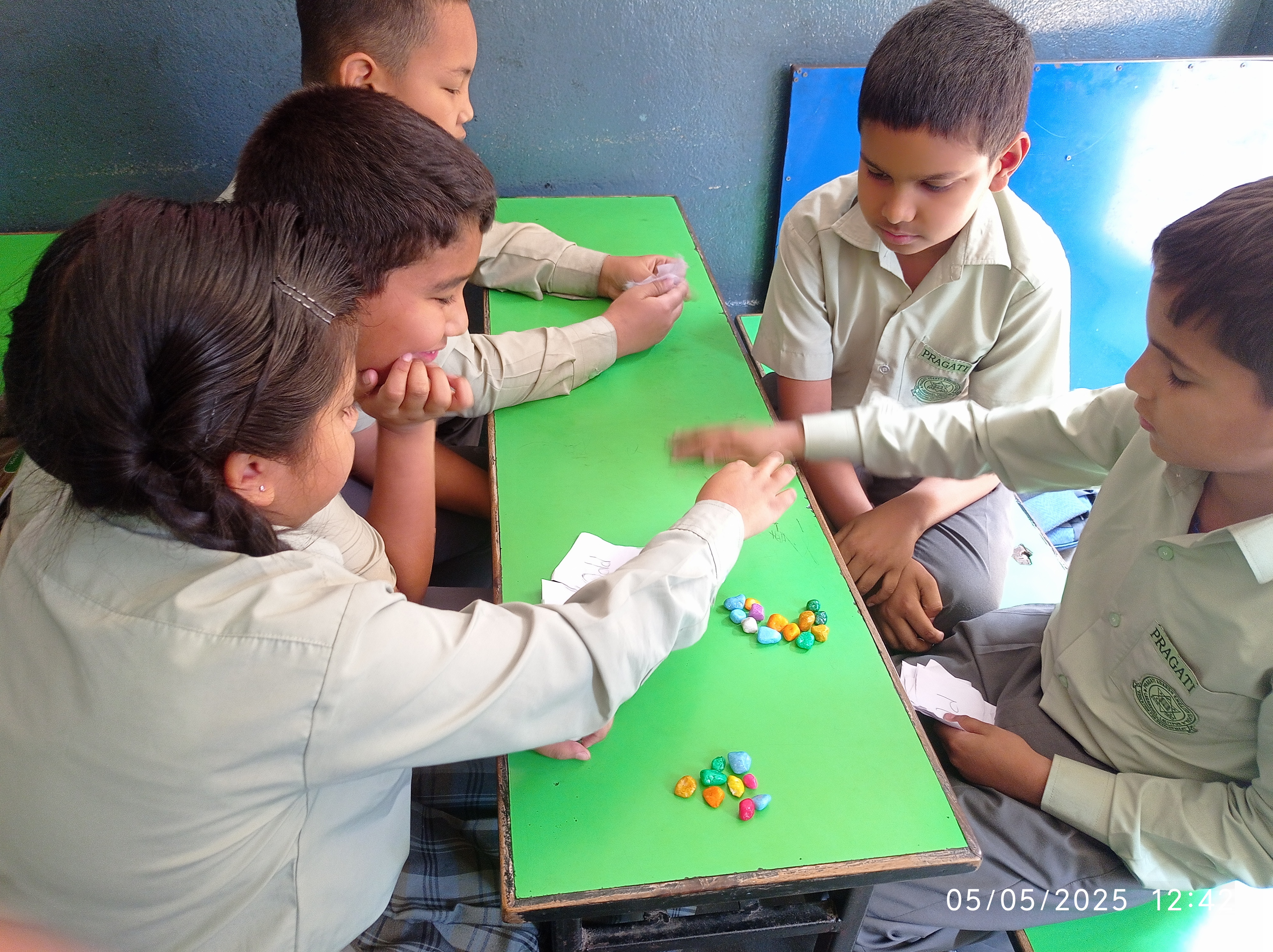 Pragati Adarsh English School