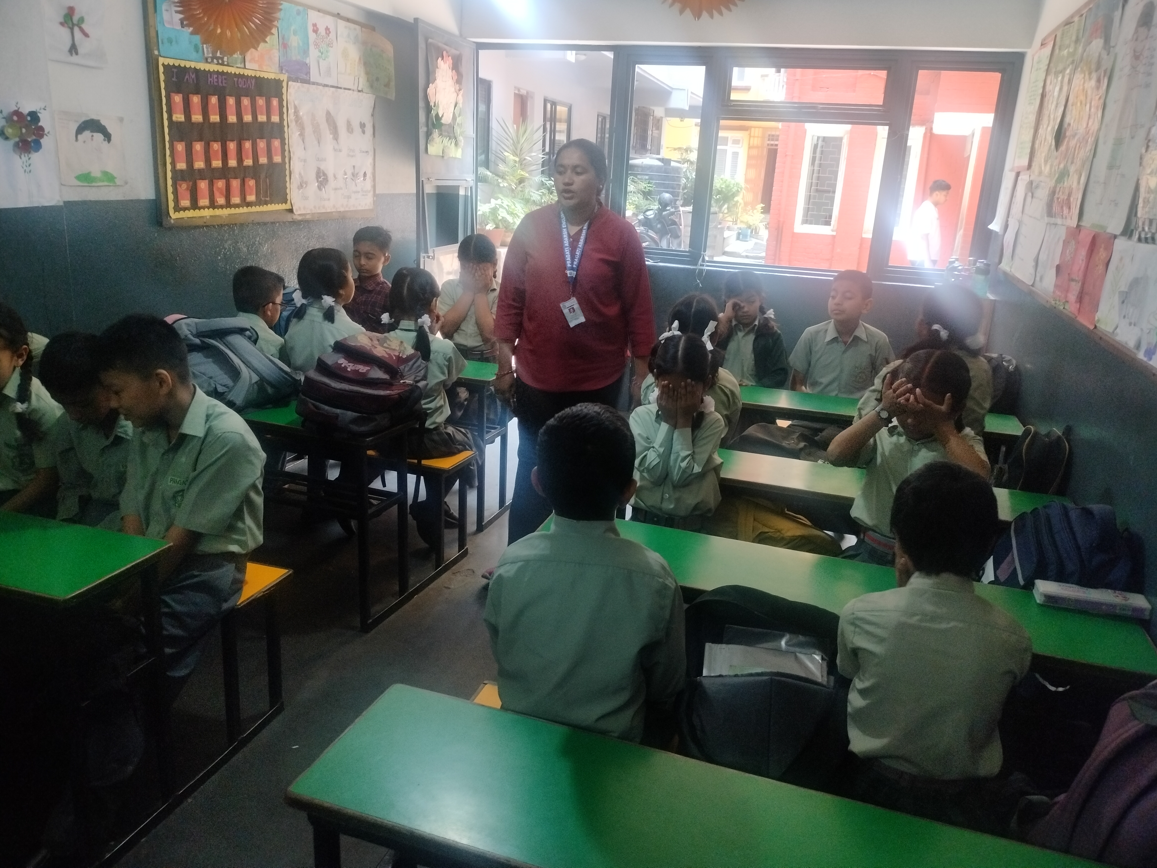 Pragati Adarsh English School