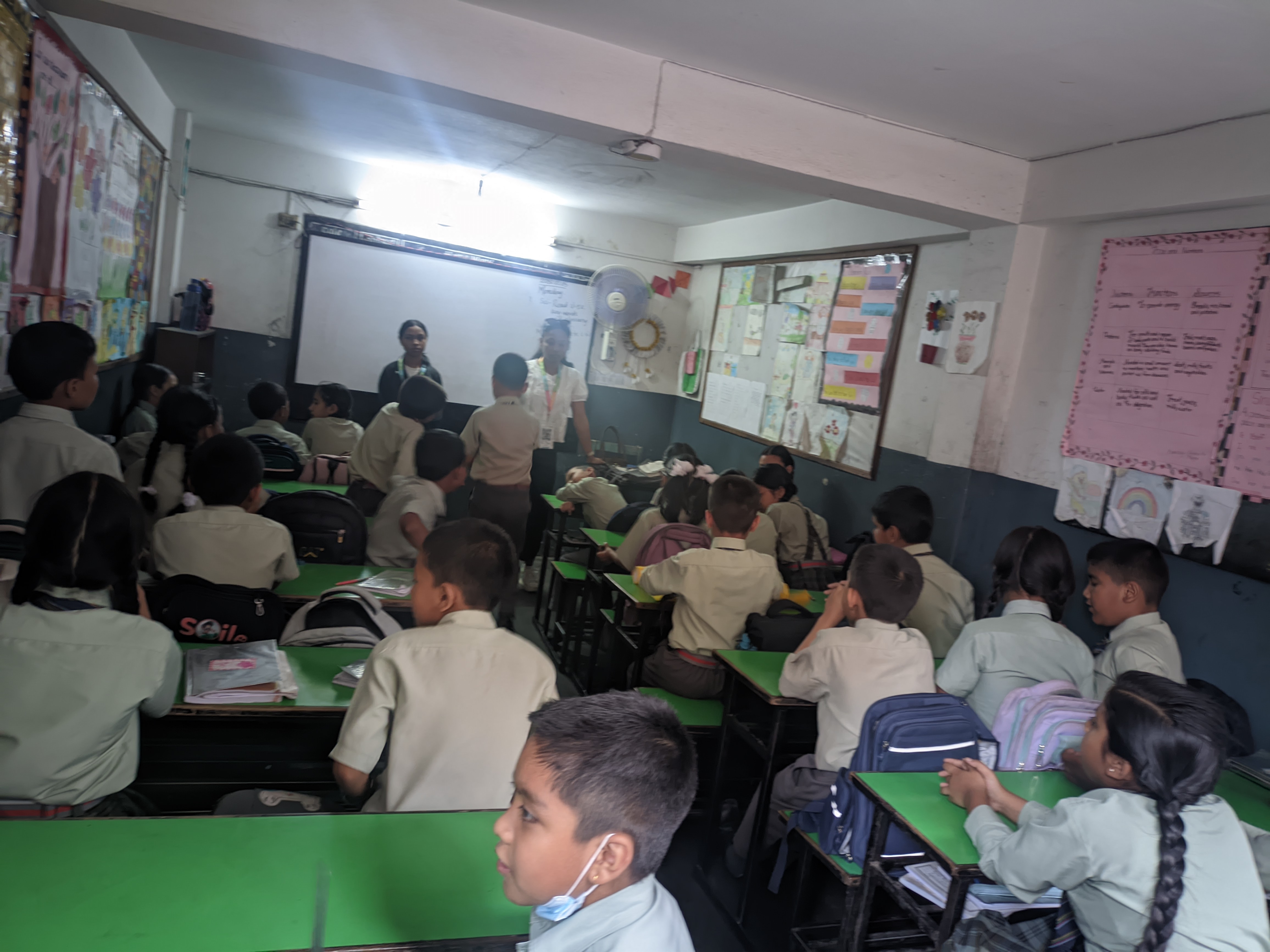 Pragati Adarsh English School