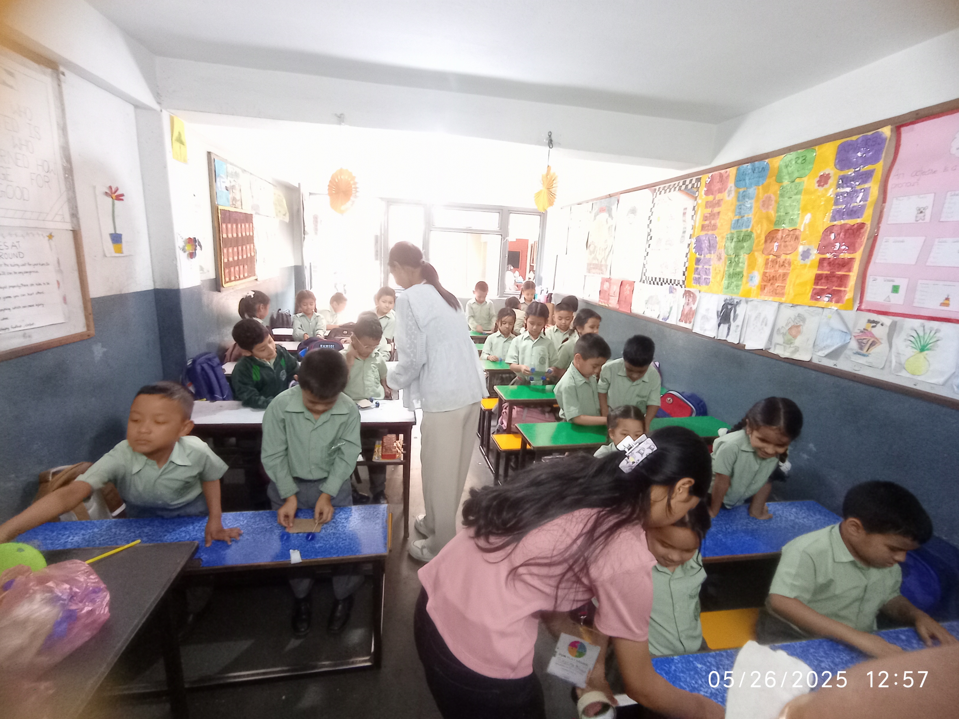 Pragati Adarsh English School