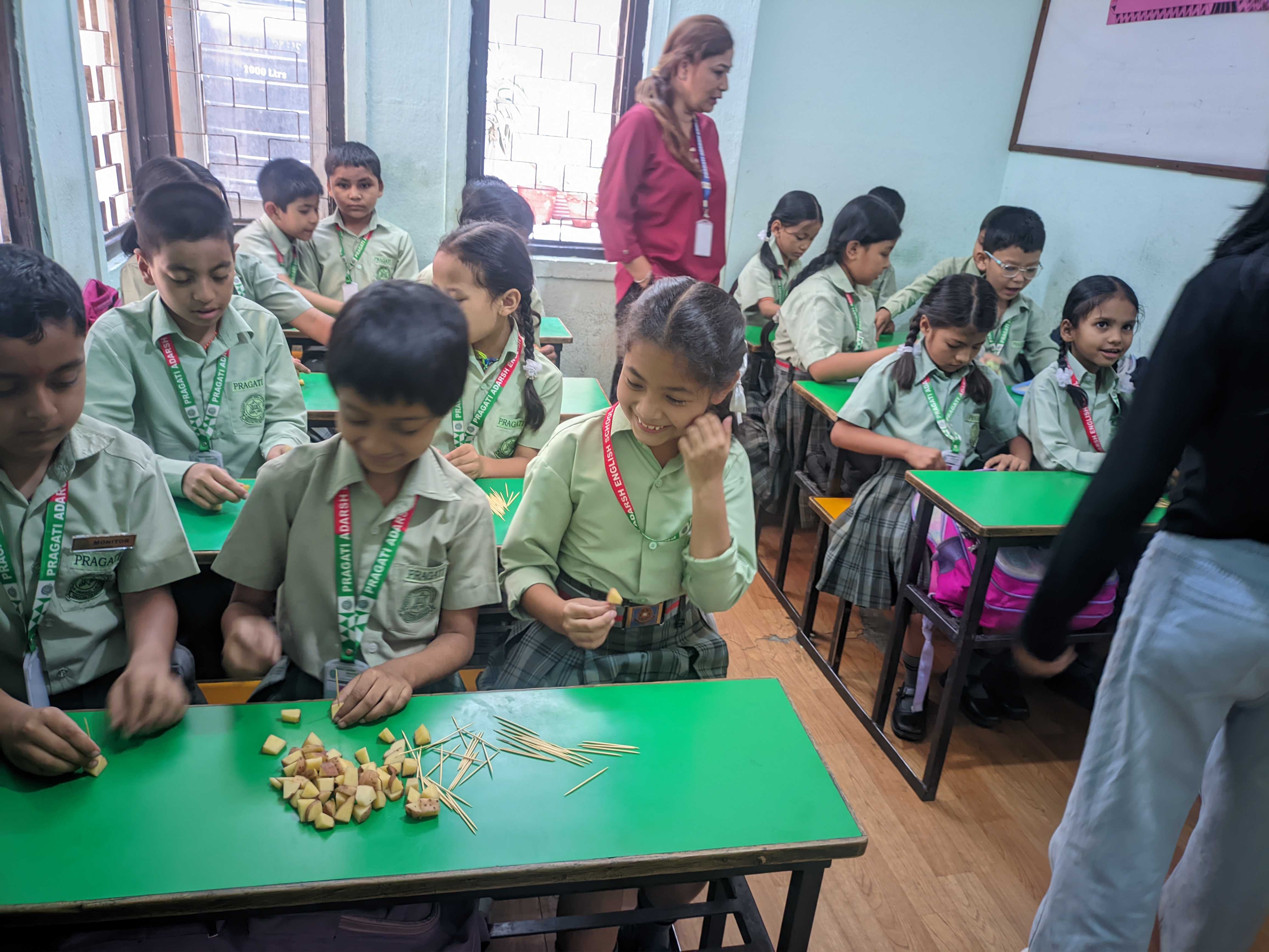 Pragati Adarsh English School