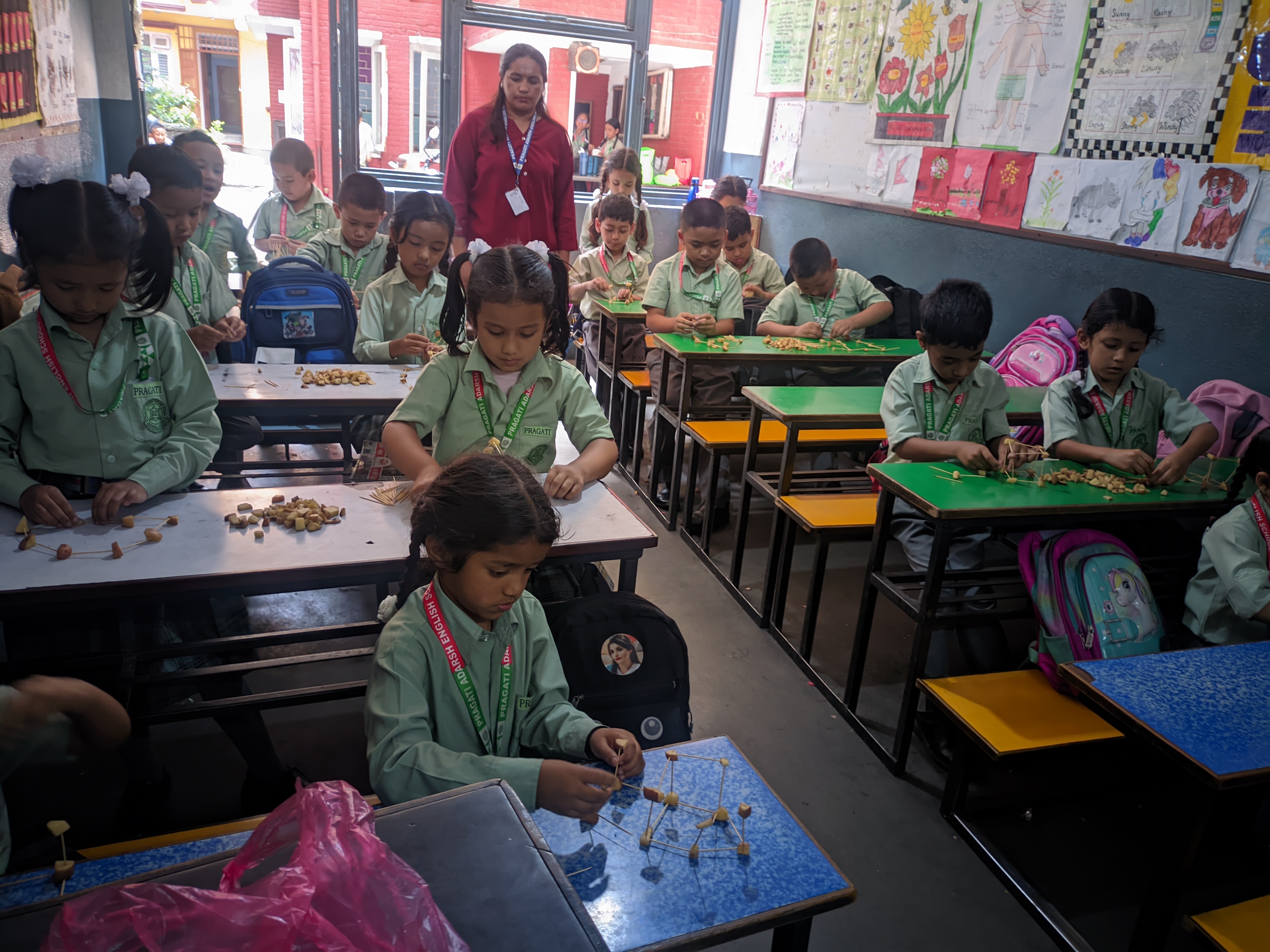 Pragati Adarsh English School