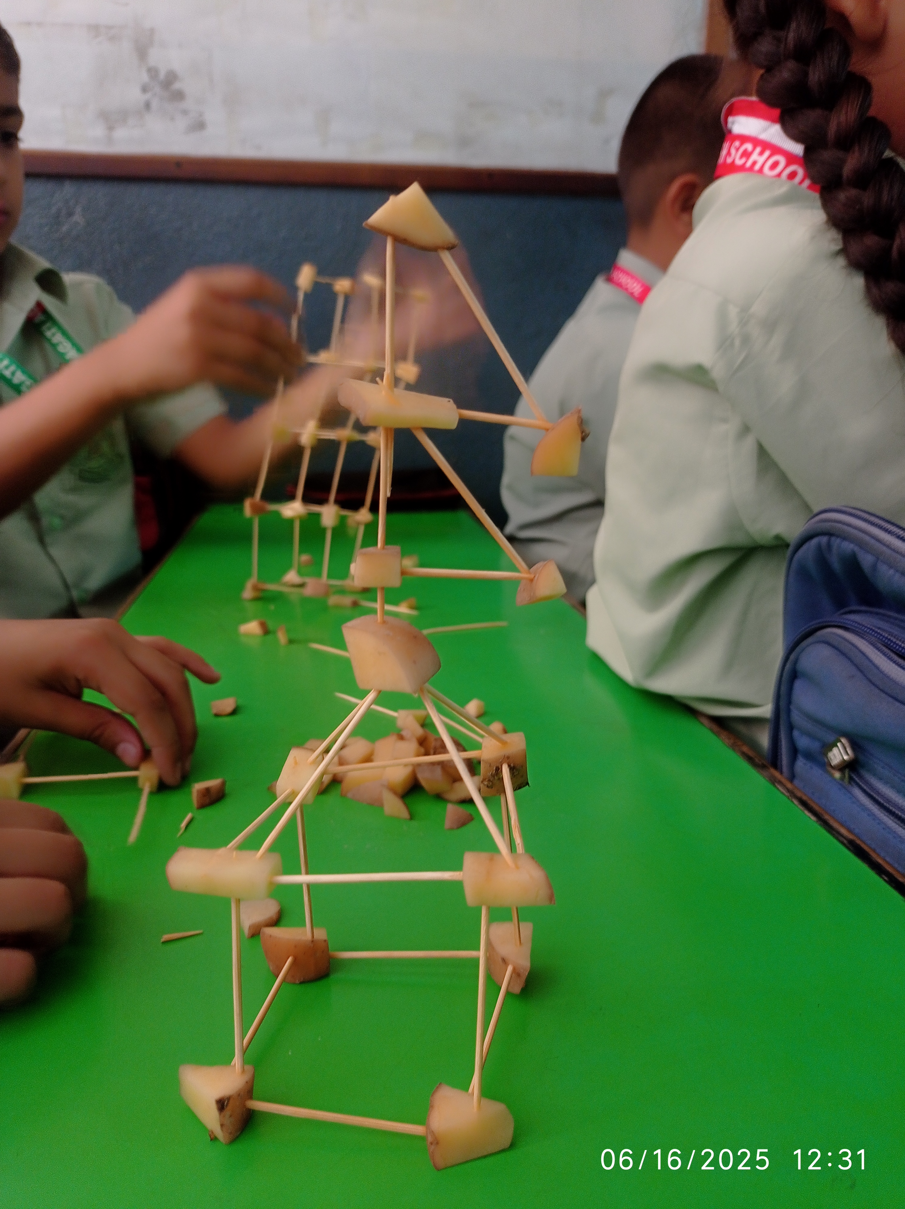 Pragati Adarsh English School