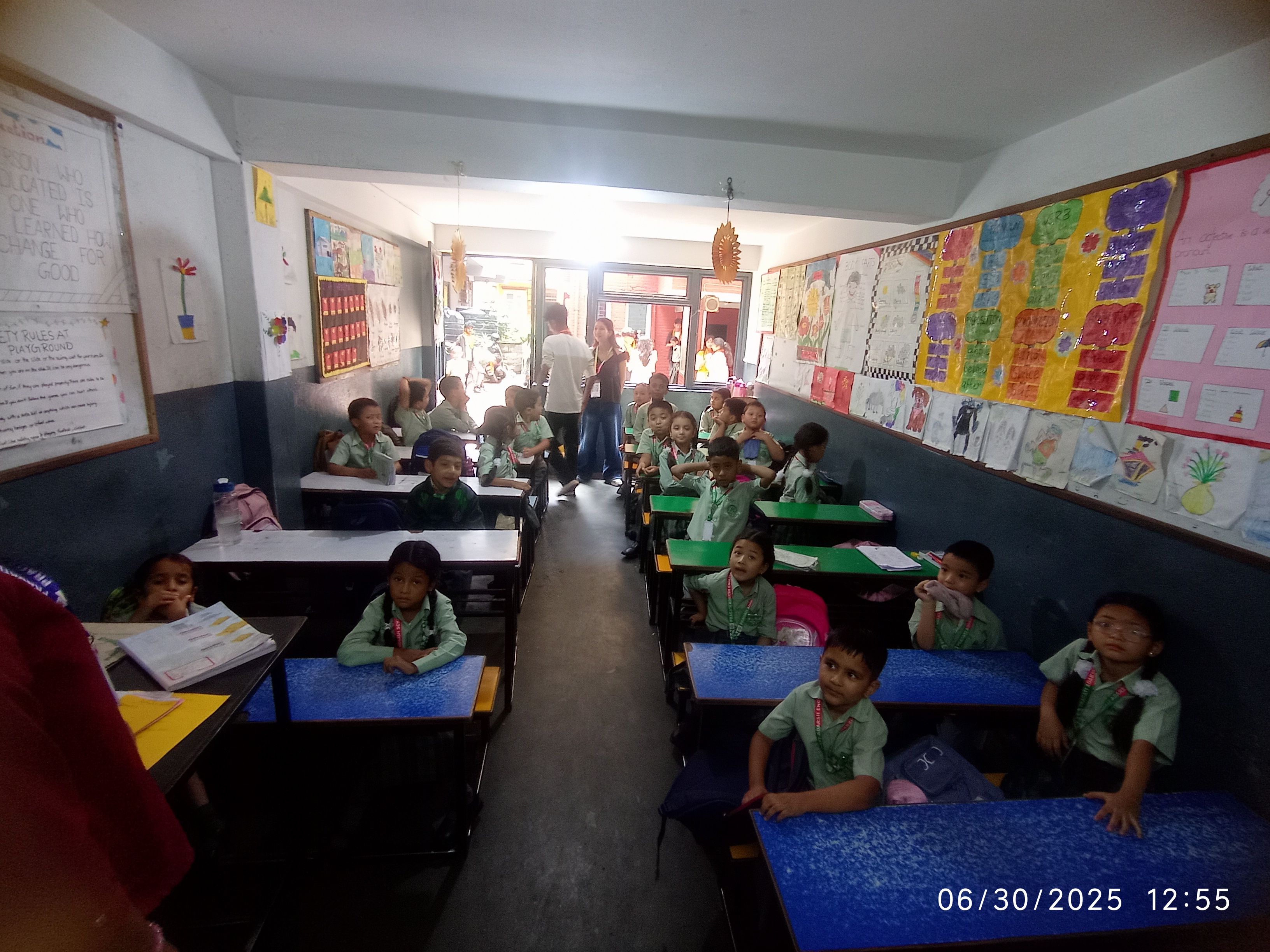 Pragati Adarsh English School