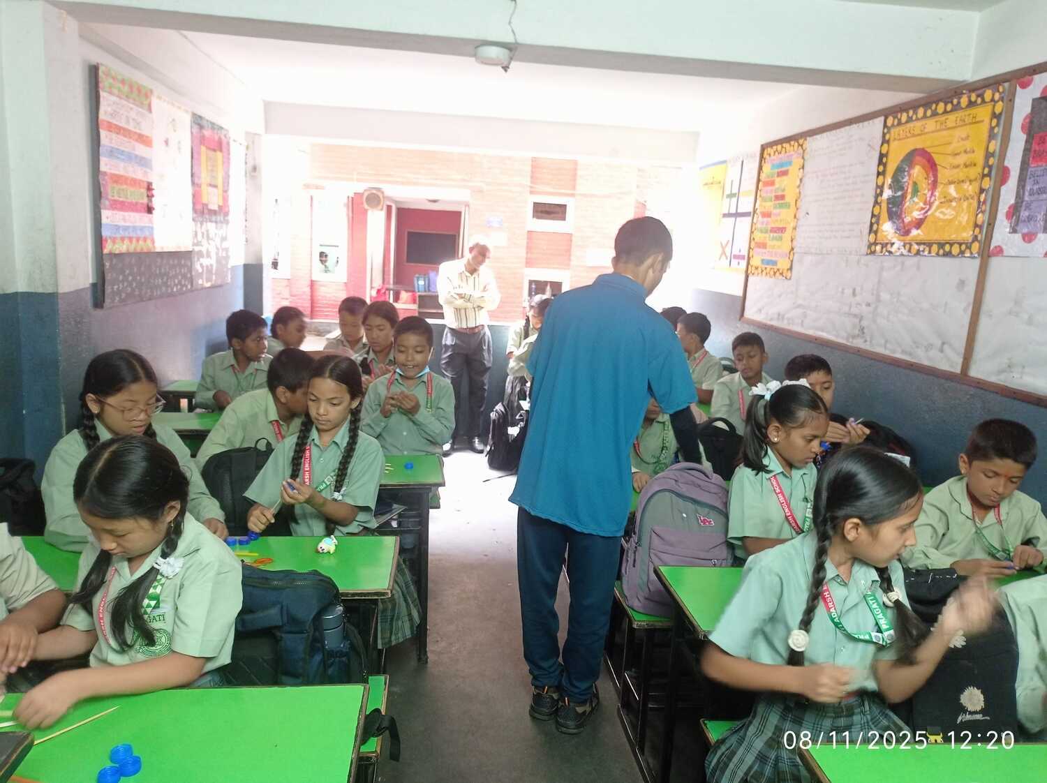 Pragati Adarsh English School