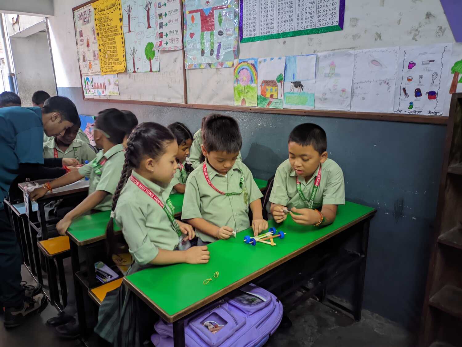 Pragati Adarsh English School