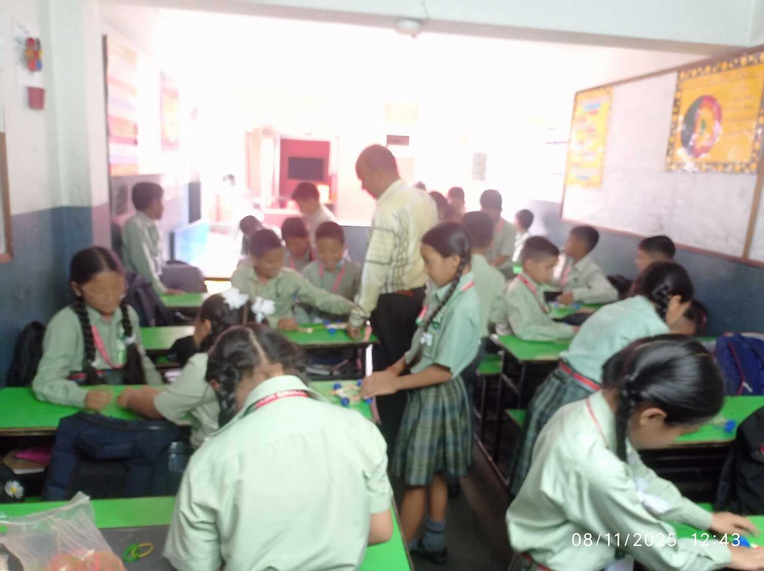 Pragati Adarsh English School
