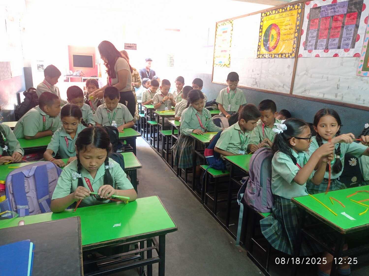 Pragati Adarsh English School
